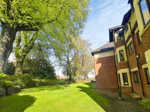 External- click for photo gallery